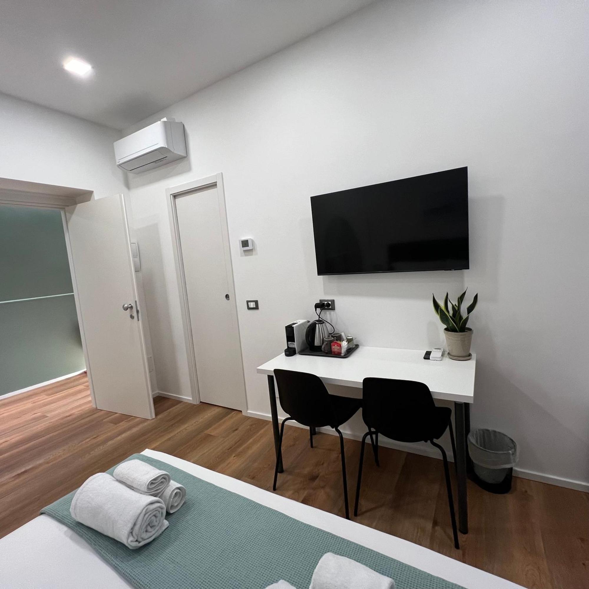 Sunrise Rooms Специя Екстериор снимка