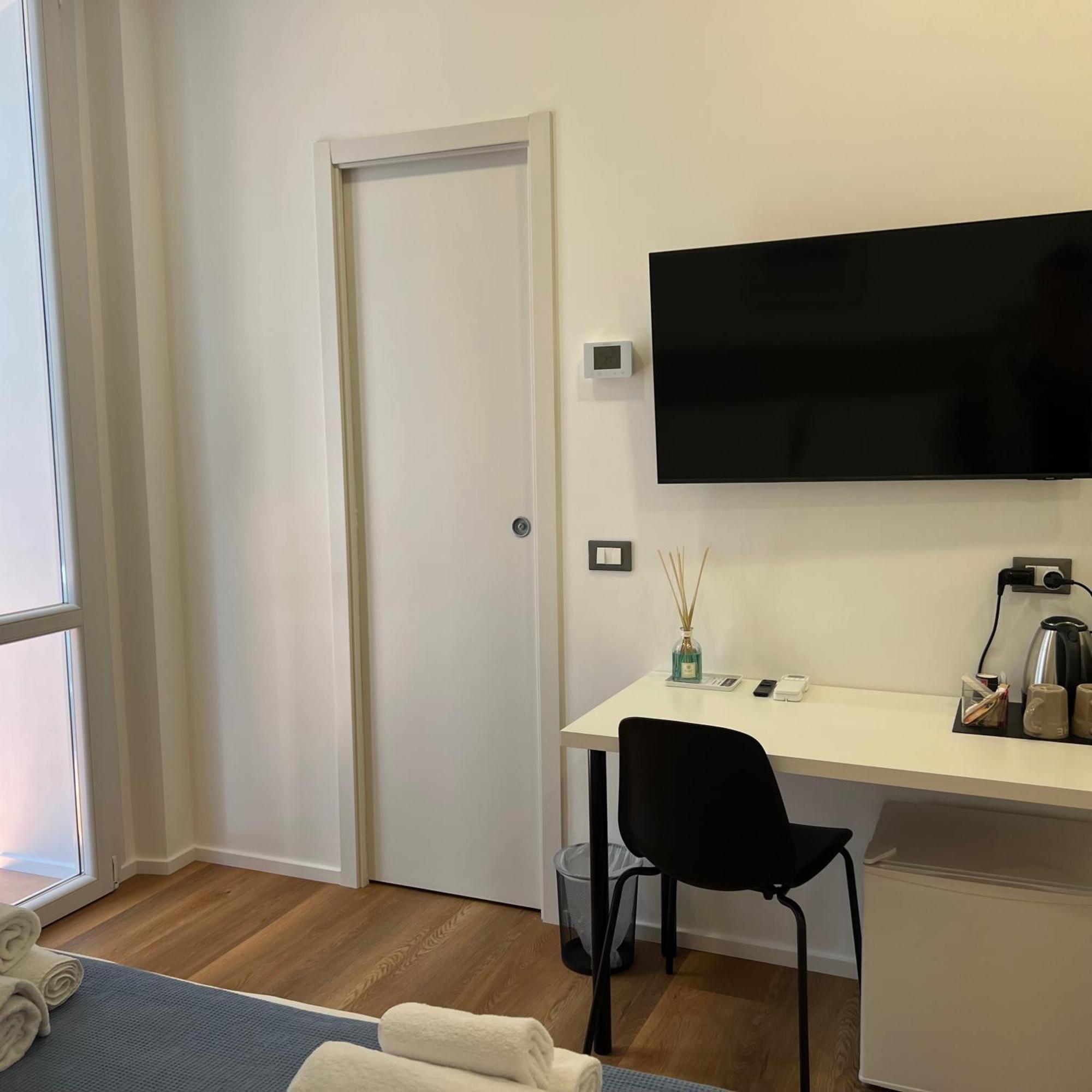 Sunrise Rooms Специя Екстериор снимка